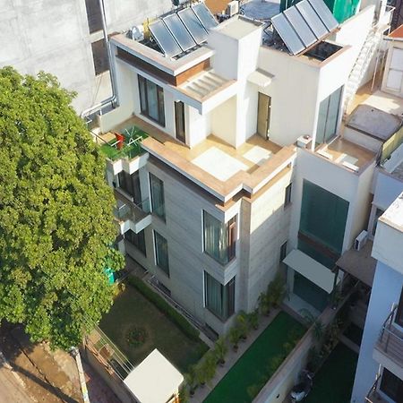 Lime Tree Hotel Sushant Lok Gurgaon Sector 29 Next To Iffco Chowk Metro Экстерьер фото