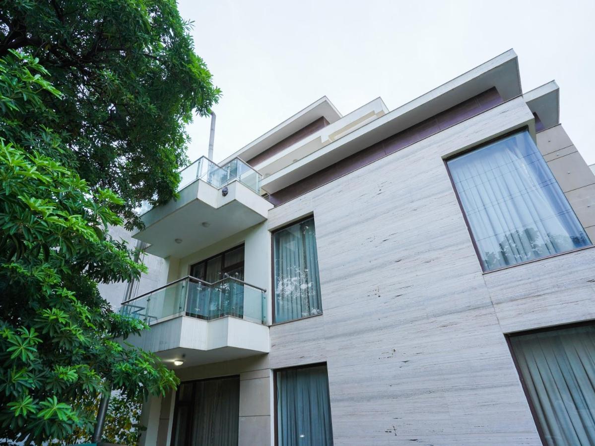 Lime Tree Hotel Sushant Lok Gurgaon Sector 29 Next To Iffco Chowk Metro Экстерьер фото
