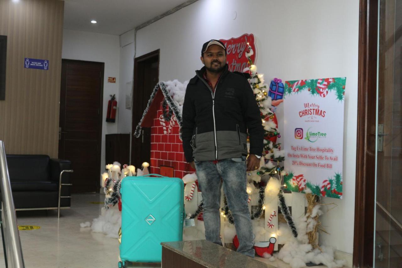 Lime Tree Hotel Sushant Lok Gurgaon Sector 29 Next To Iffco Chowk Metro Экстерьер фото